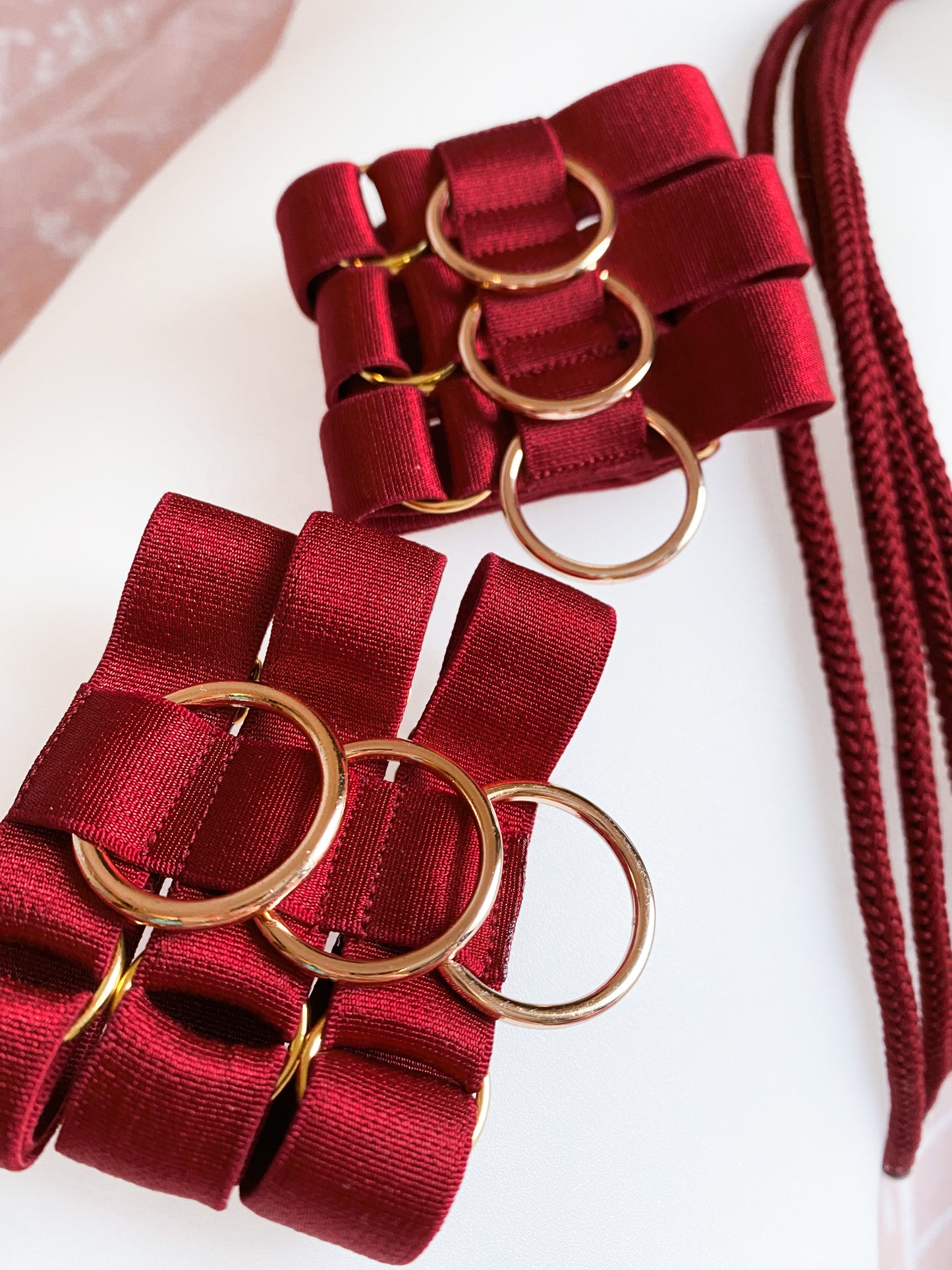 Choker & Cuffs Dahlia - BURGUNDY