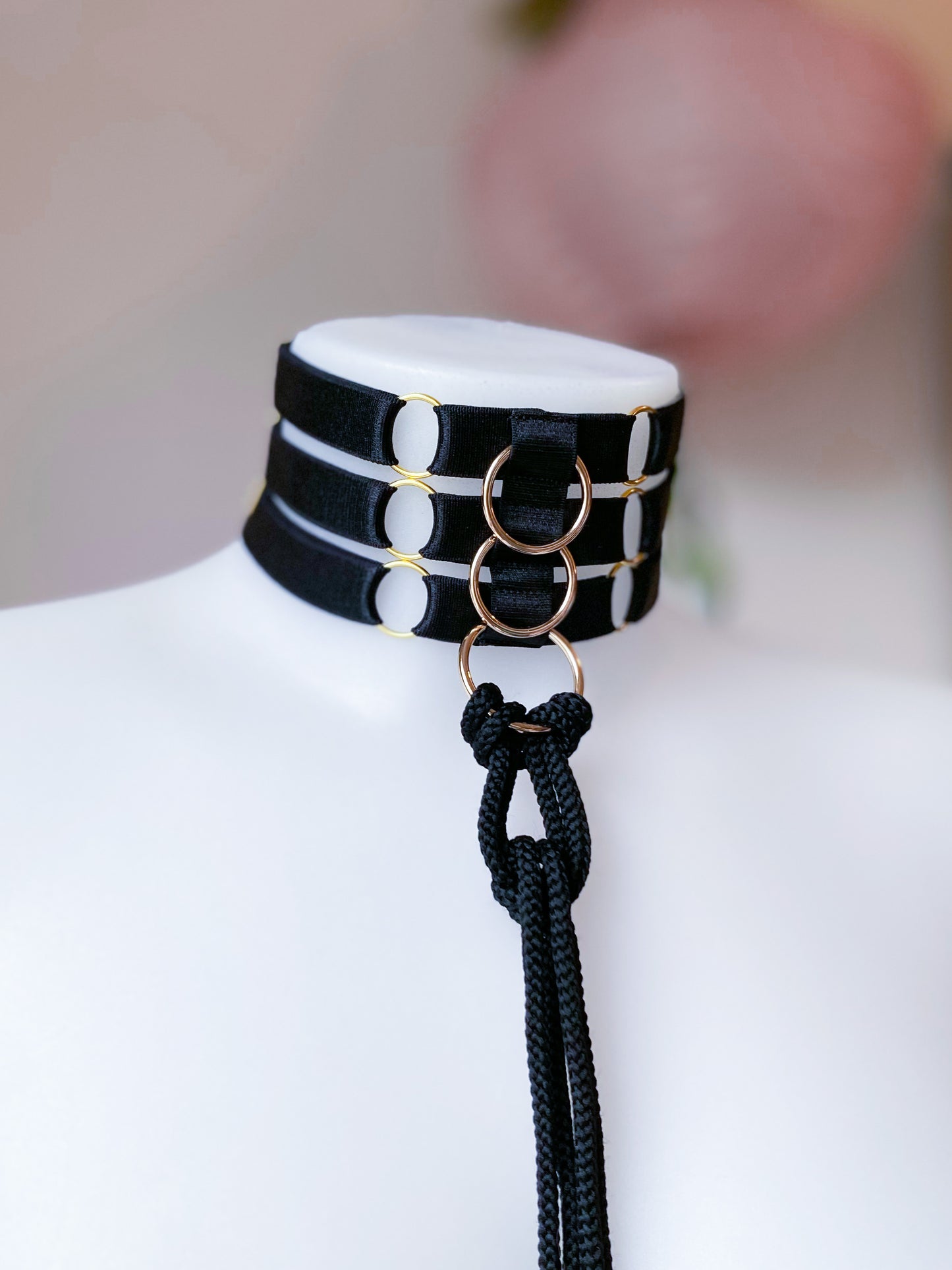 Choker & Cuffs Dahlia - BLACK